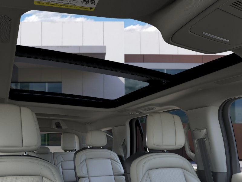New 2026 Lincoln Navigator Reserve w/ Jet Appearance Package AWD/4WD image 22