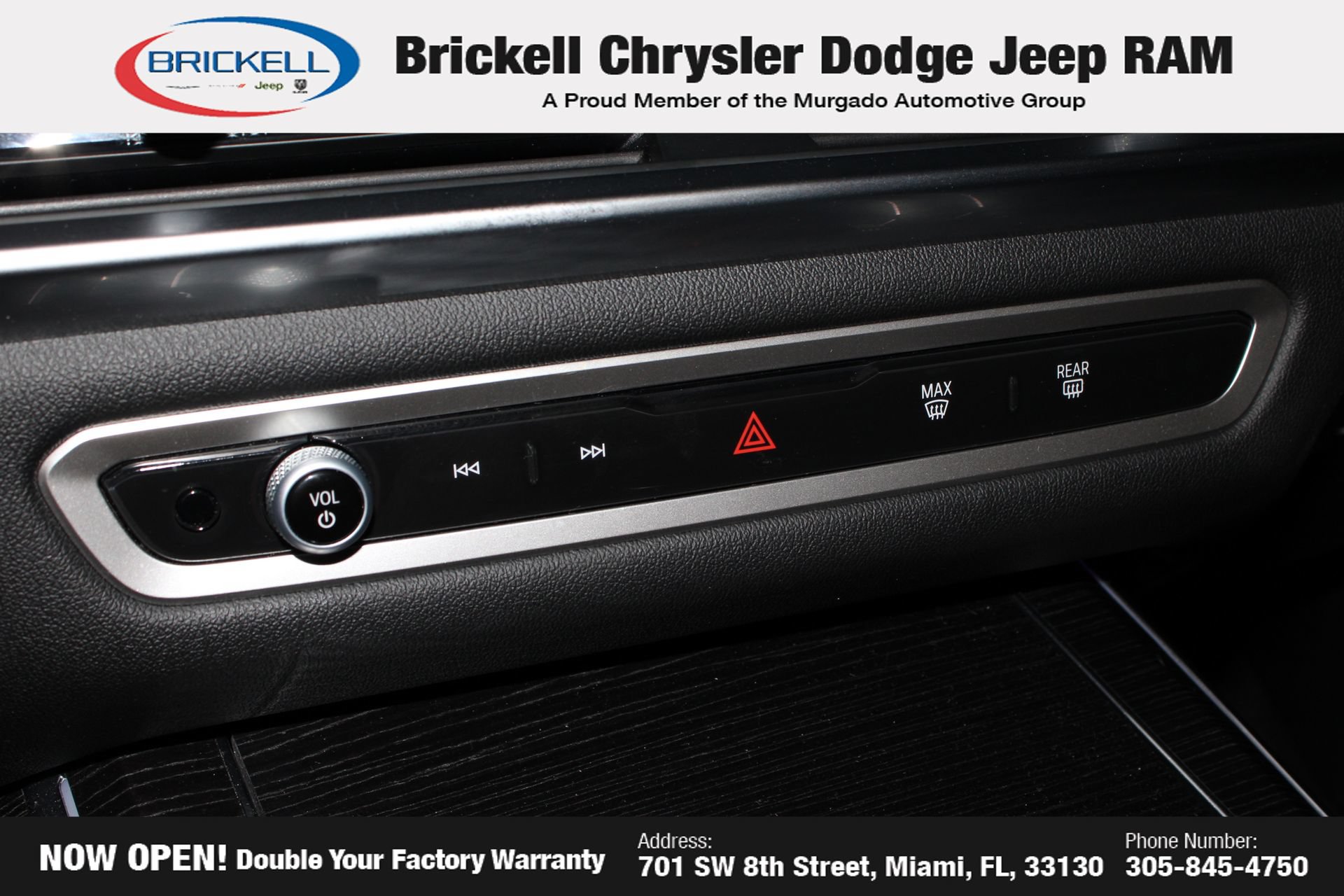 Used 2025 BMW X7 xDrive40i w/ M Sport Package AWD/4WD image 29