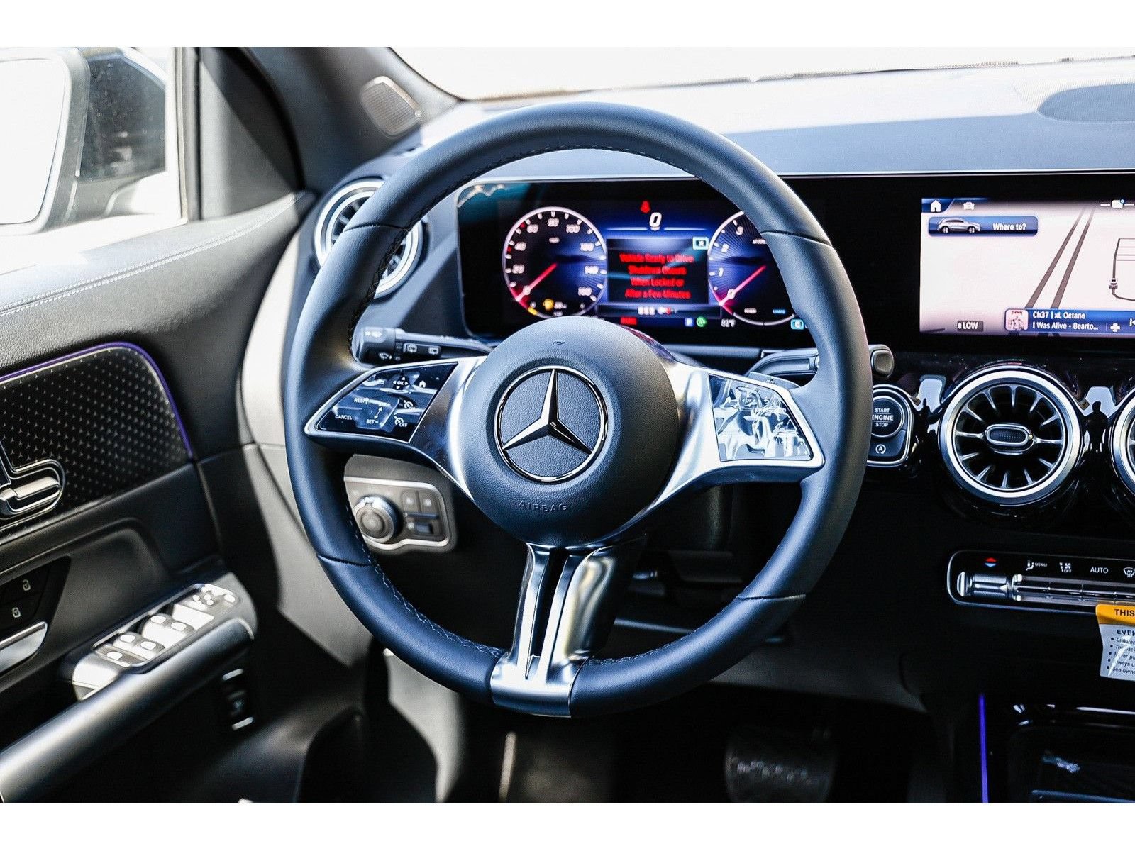 Used 2025 Mercedes-Benz GLA 250 image 14