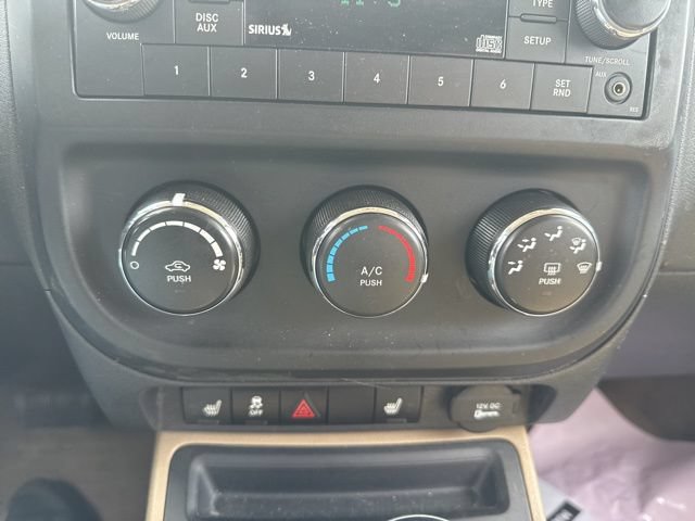 Used 2015 Jeep Patriot High Altitude AWD/4WD image 18