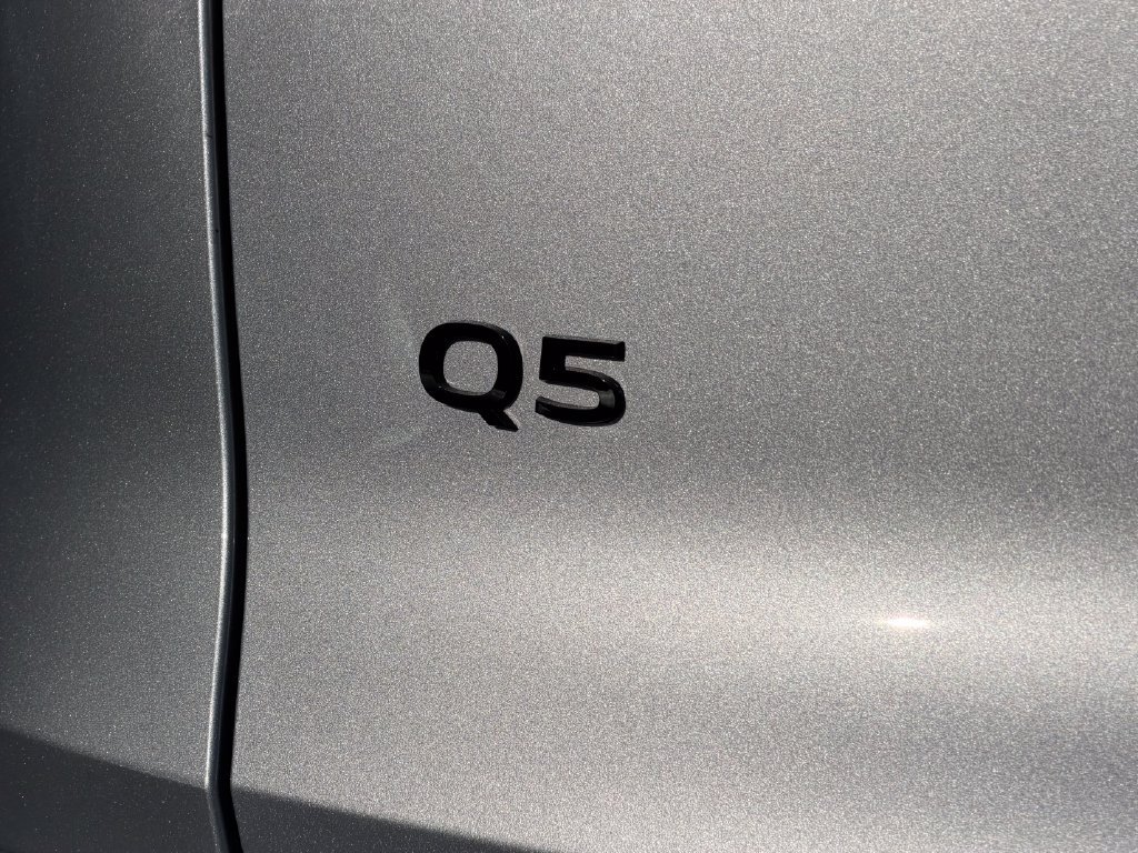 Used 2025 Audi Q5 Premium Plus w/ Premium Plus AWD/4WD image 27