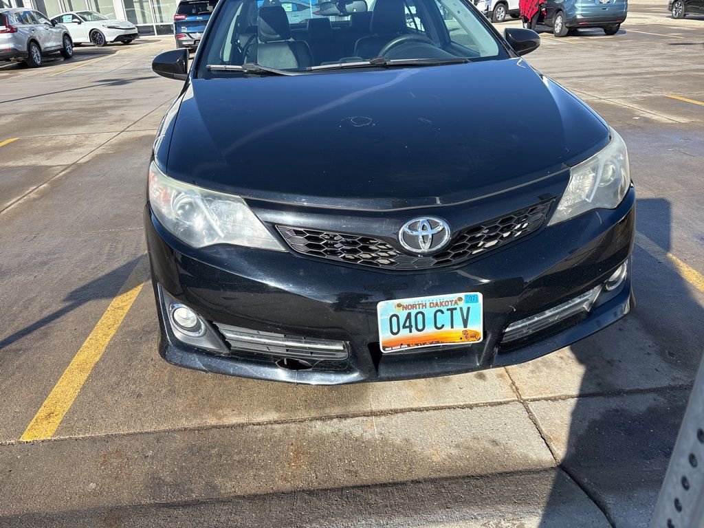 Used 2013 Toyota Camry SE w/ Convenience Pkg video 2