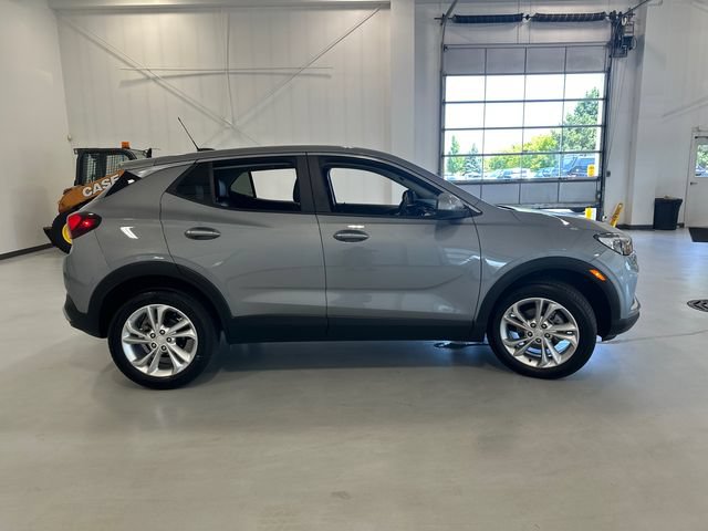 Used 2023 Buick Encore GX Preferred w/ Cold Weather Comfort Package AWD/4WD image 4