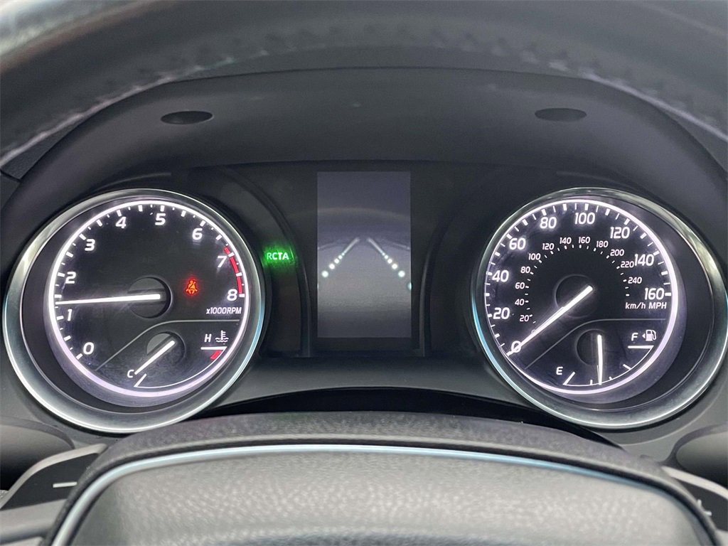 Used 2018 Toyota Camry SE image 18