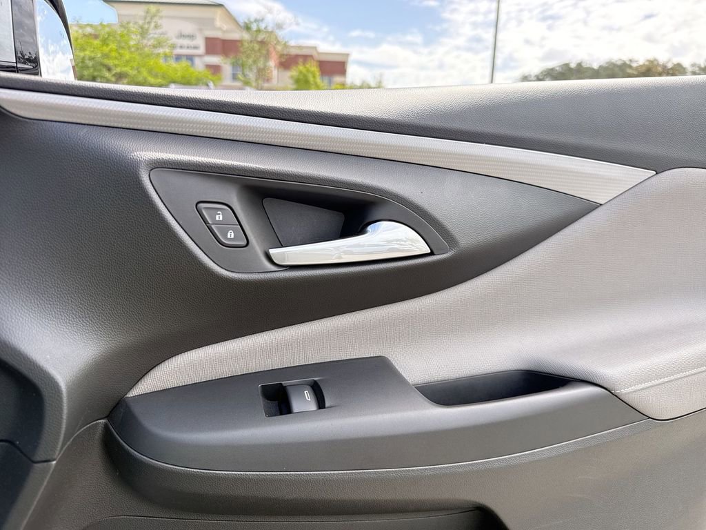 Used 2024 Buick Envista Avenir image 26