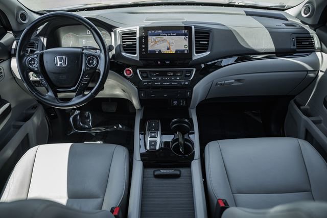 Used 2017 Honda Pilot Touring image 21
