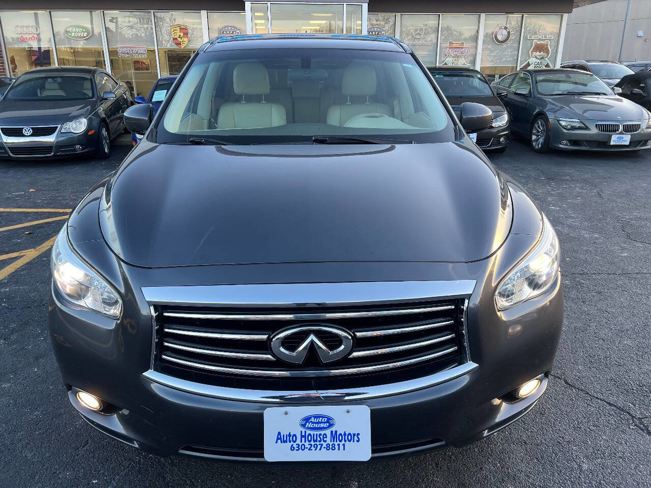 Used 2013 INFINITI JX35 Base AWD 4dr SUV w/ Cargo Pkg image 5