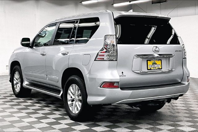 Used 2018 Lexus GX 460 Premium w/ Premium Package AWD/4WD image 2
