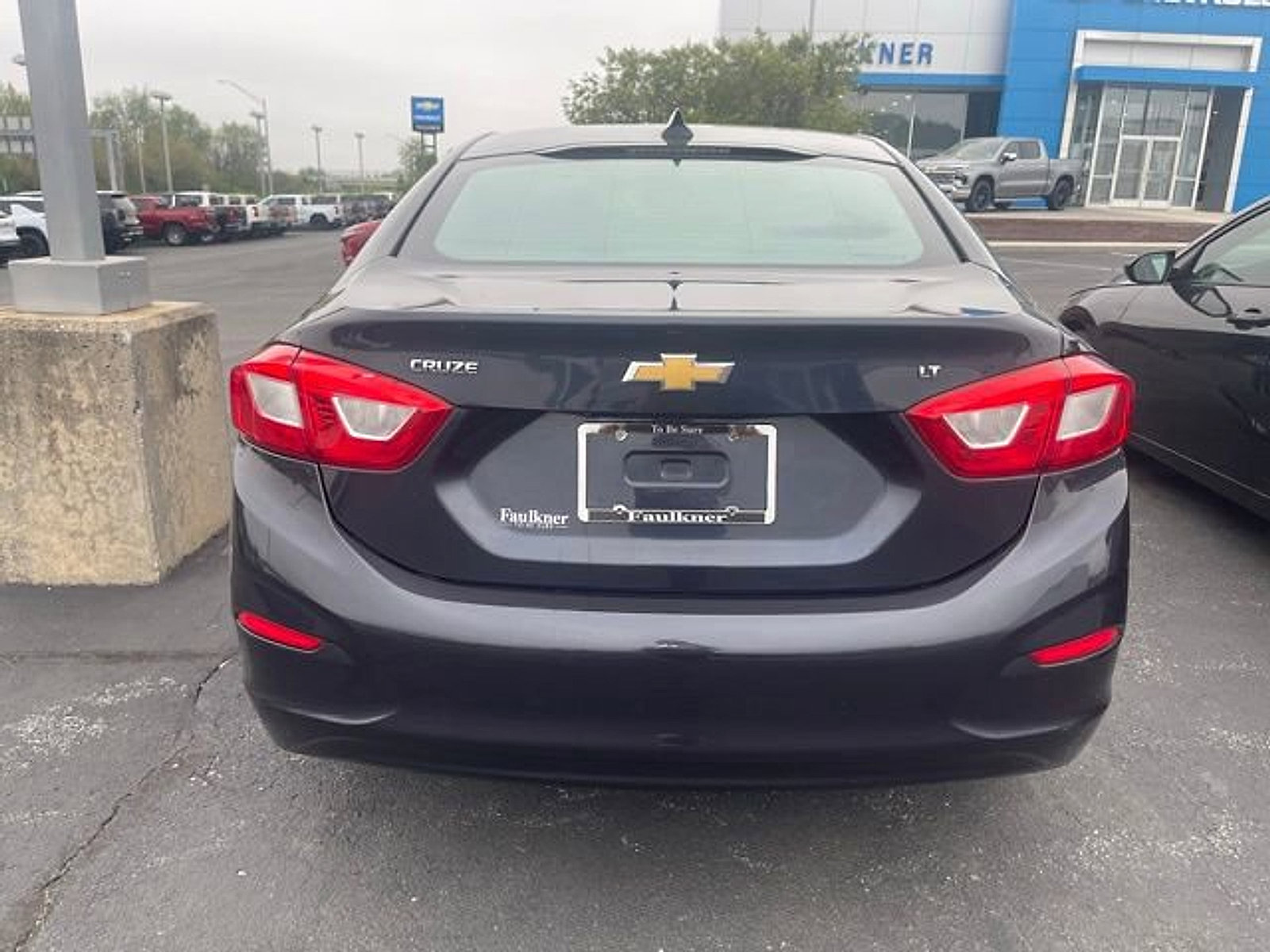 Used 2016 Chevrolet Cruze LT image 6