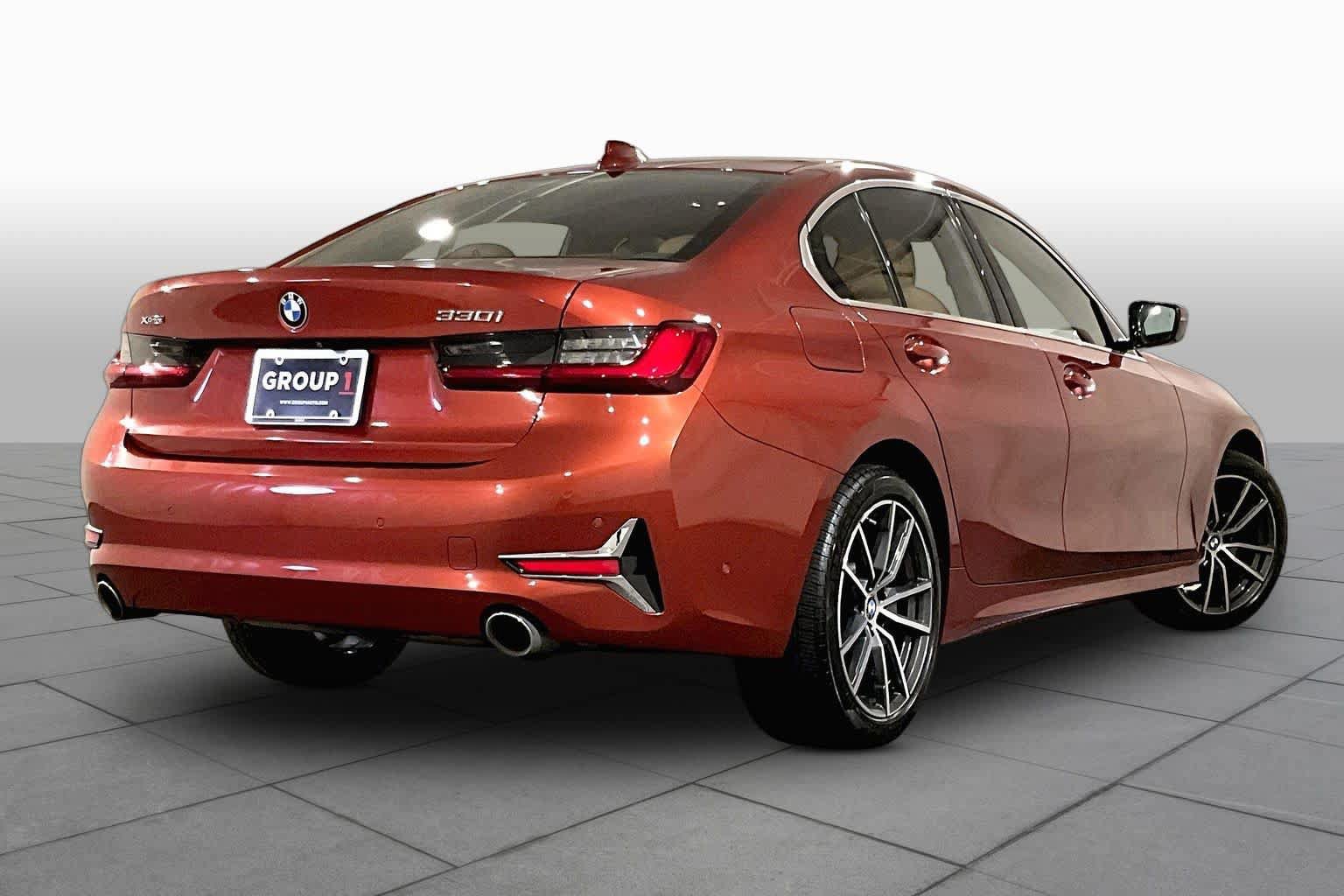 Used 2019 BMW 330i xDrive Sedan w/ Premium Package AWD/4WD image 12