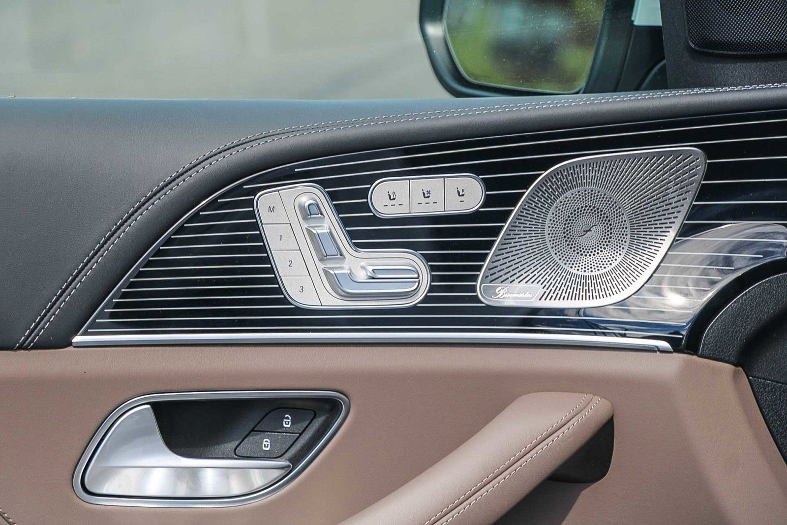 New 2026 Mercedes-Benz GLS 580 4MATIC image 21