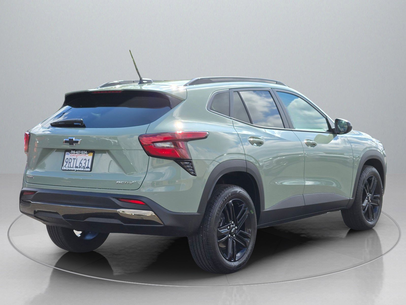 Used 2025 Chevrolet Trax ACTIV w/ Driver Confidence Package image 8