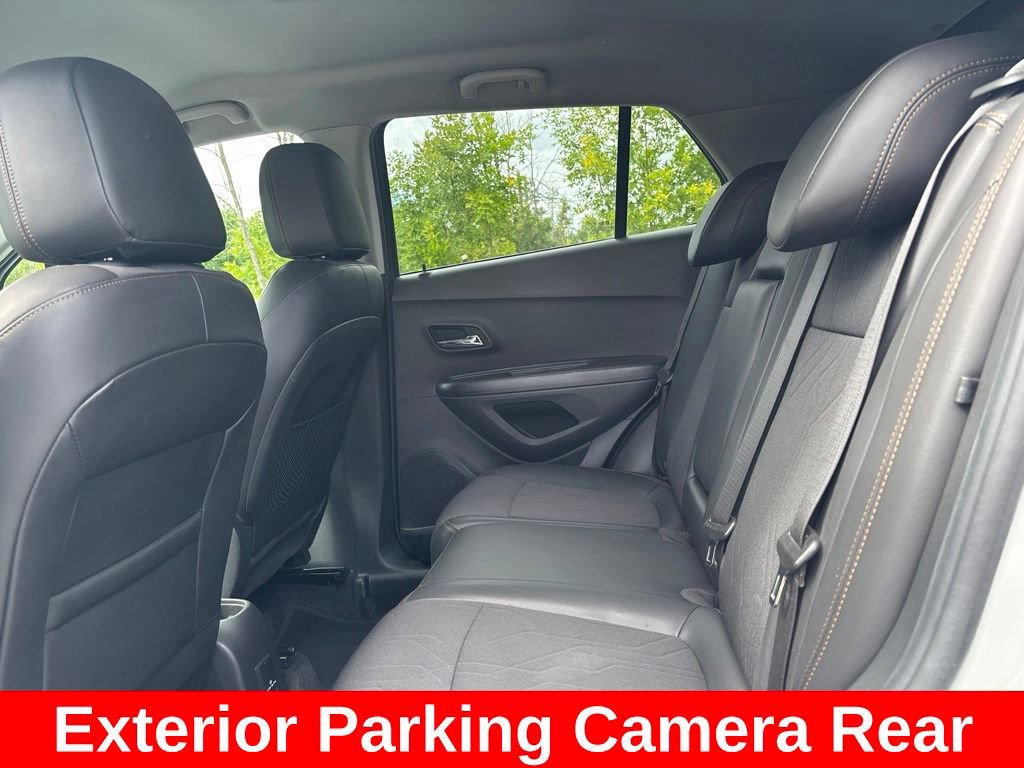 Used 2019 Chevrolet Trax LT w/ LT Convenience Package AWD/4WD image 12