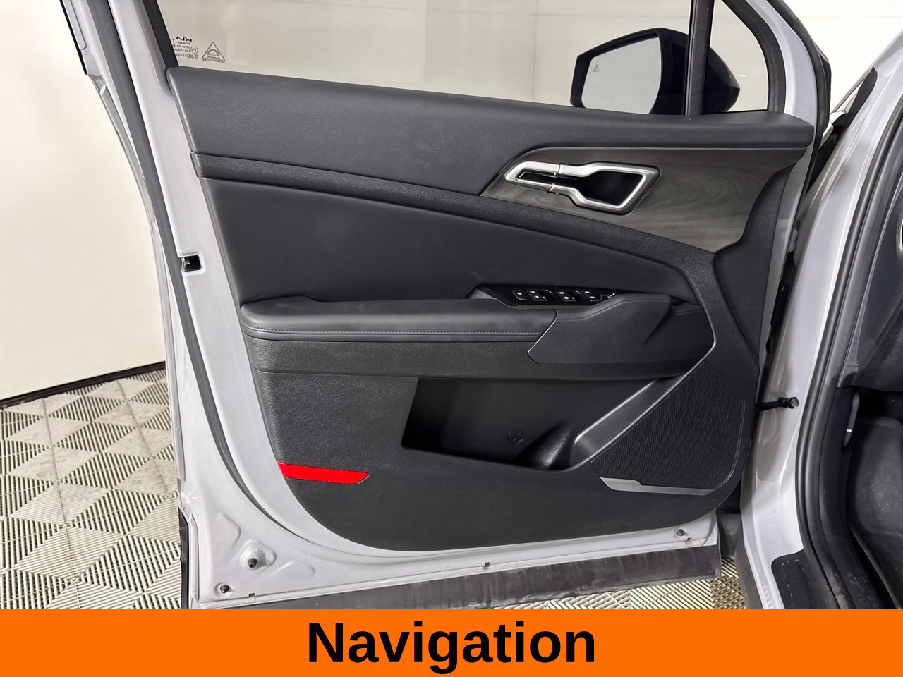 Used 2025 Kia Sportage X-Line w/ Premium Package AWD/4WD image 11