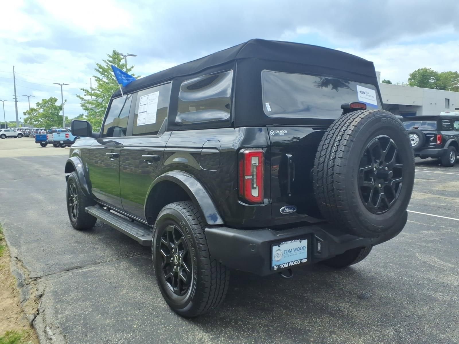 Used 2024 Ford Bronco Outer Banks AWD/4WD image 8