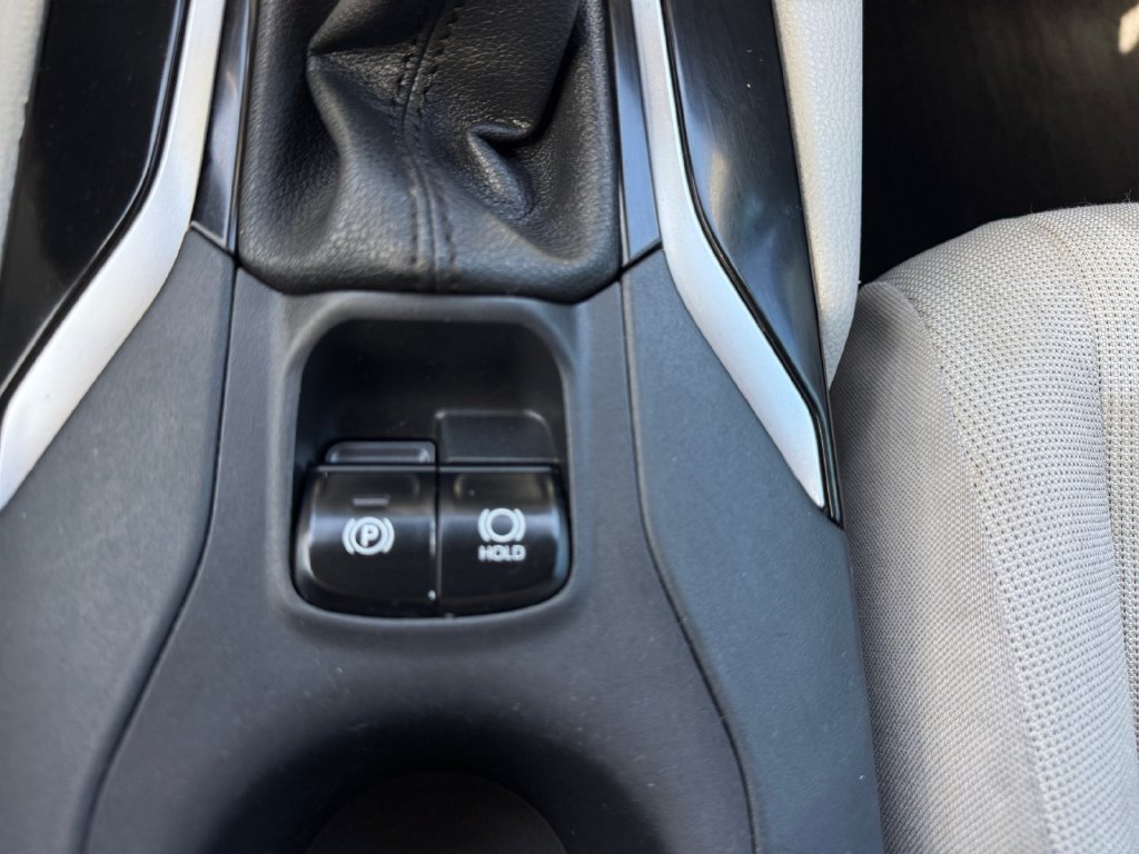 Certified 2023 Toyota Corolla Cross L AWD/4WD image 36
