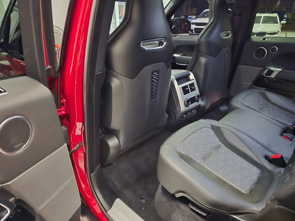 Used 2022 Land Rover Range Rover Sport SVR image 36