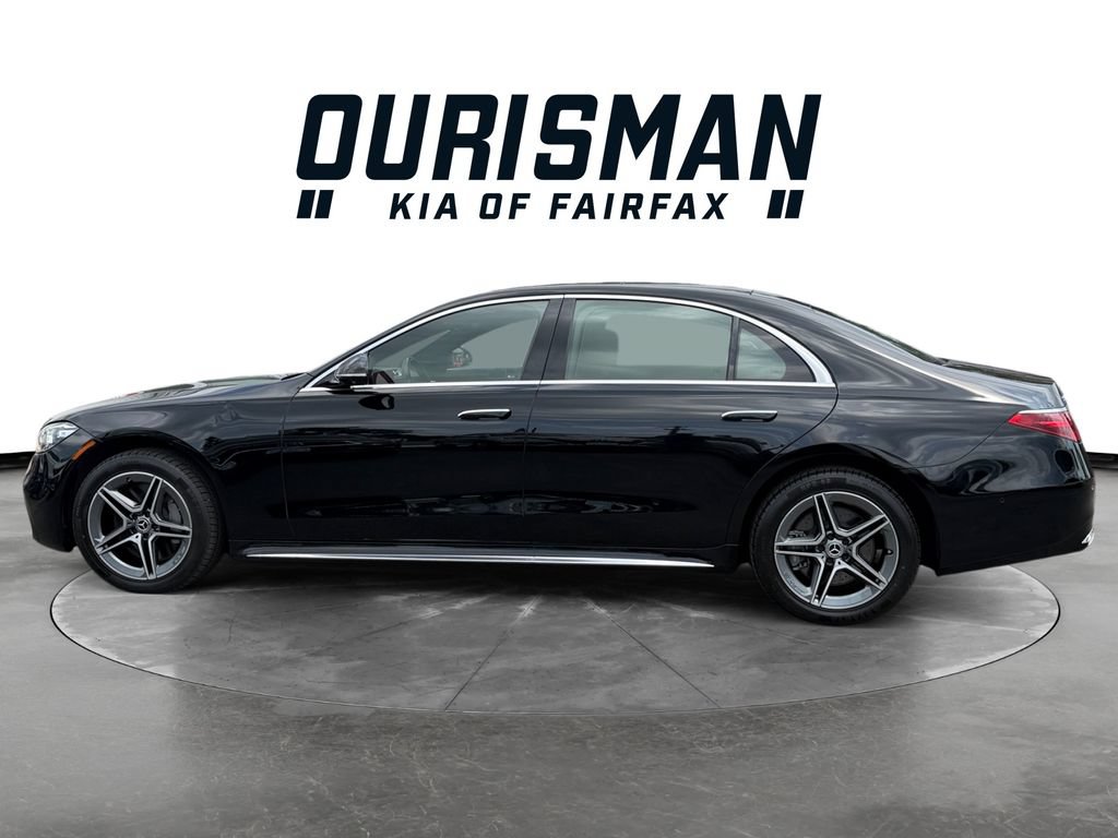 Used 2023 Mercedes-Benz S 500 4MATIC w/ AMG Line image 4