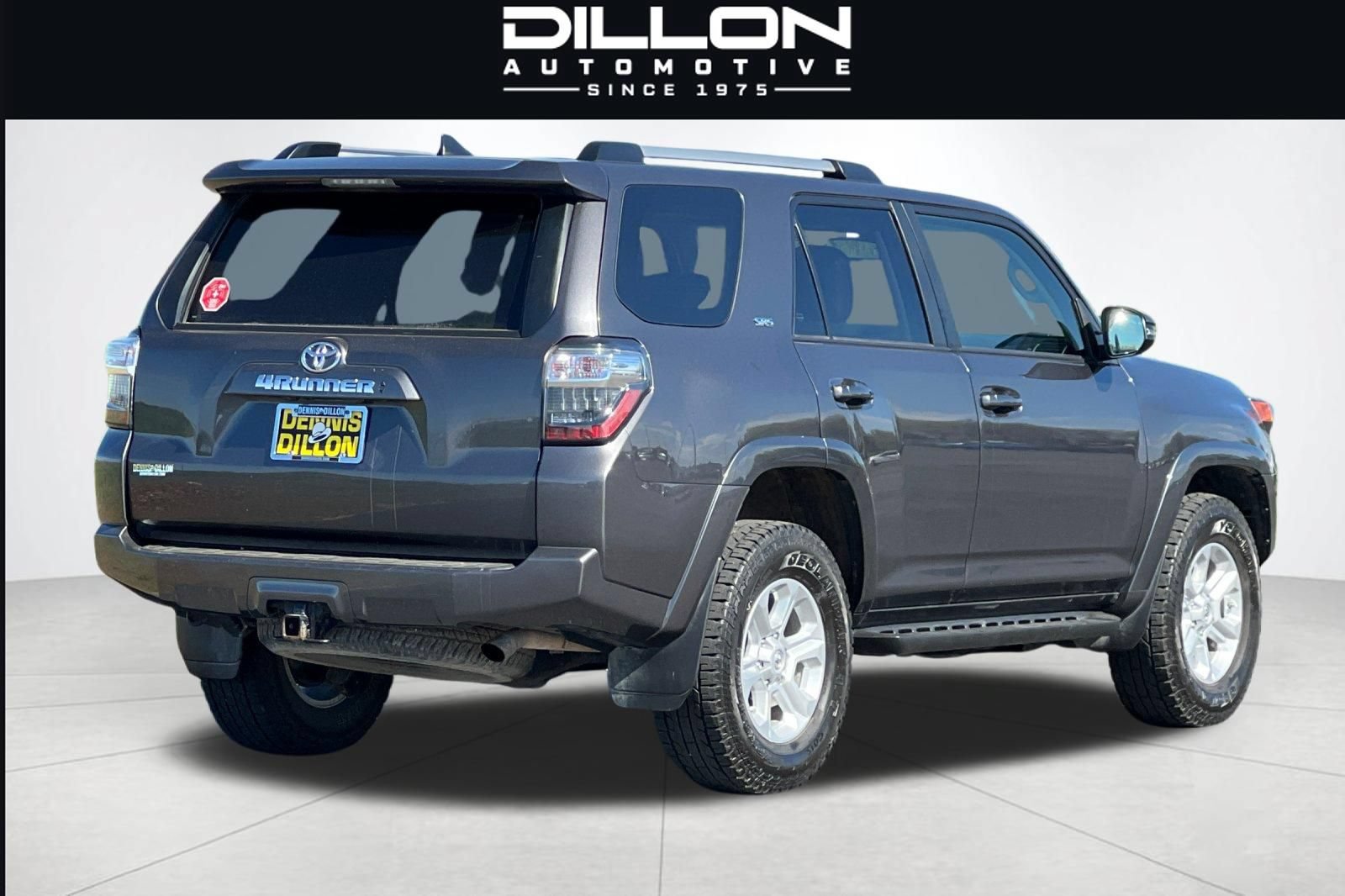 Used 2021 Toyota 4Runner SR5 Premium w/ Moonroof Package AWD/4WD image 4