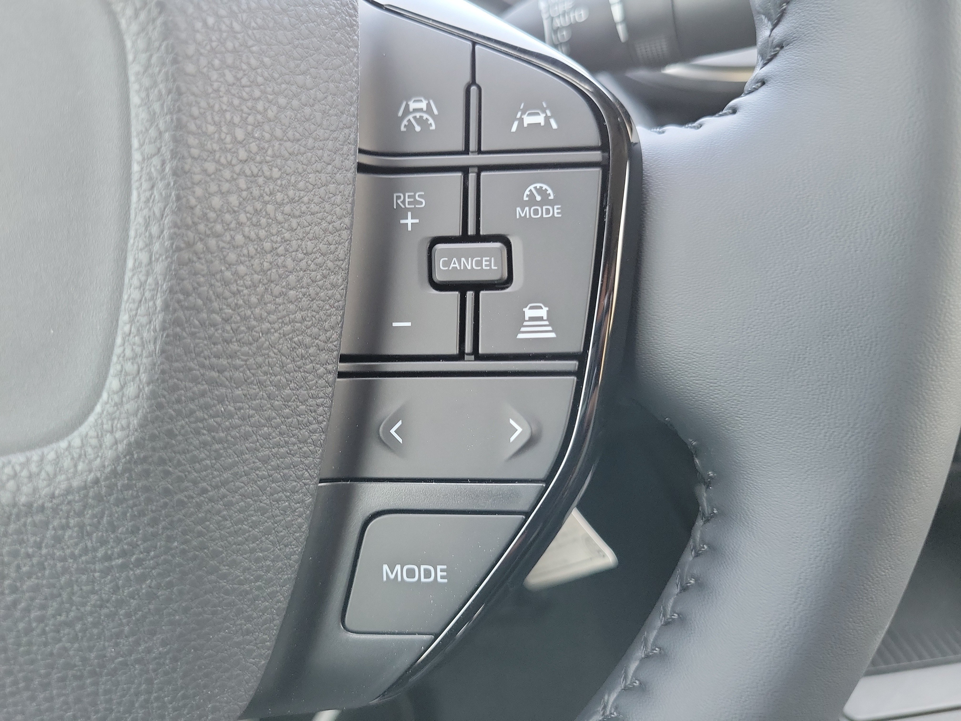 New 2027 Toyota Prius XLE FWD image 26
