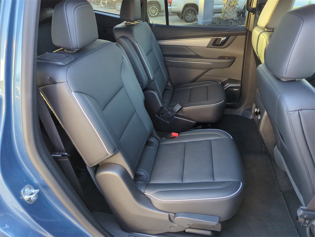 Used 2025 Buick Enclave Preferred image 30