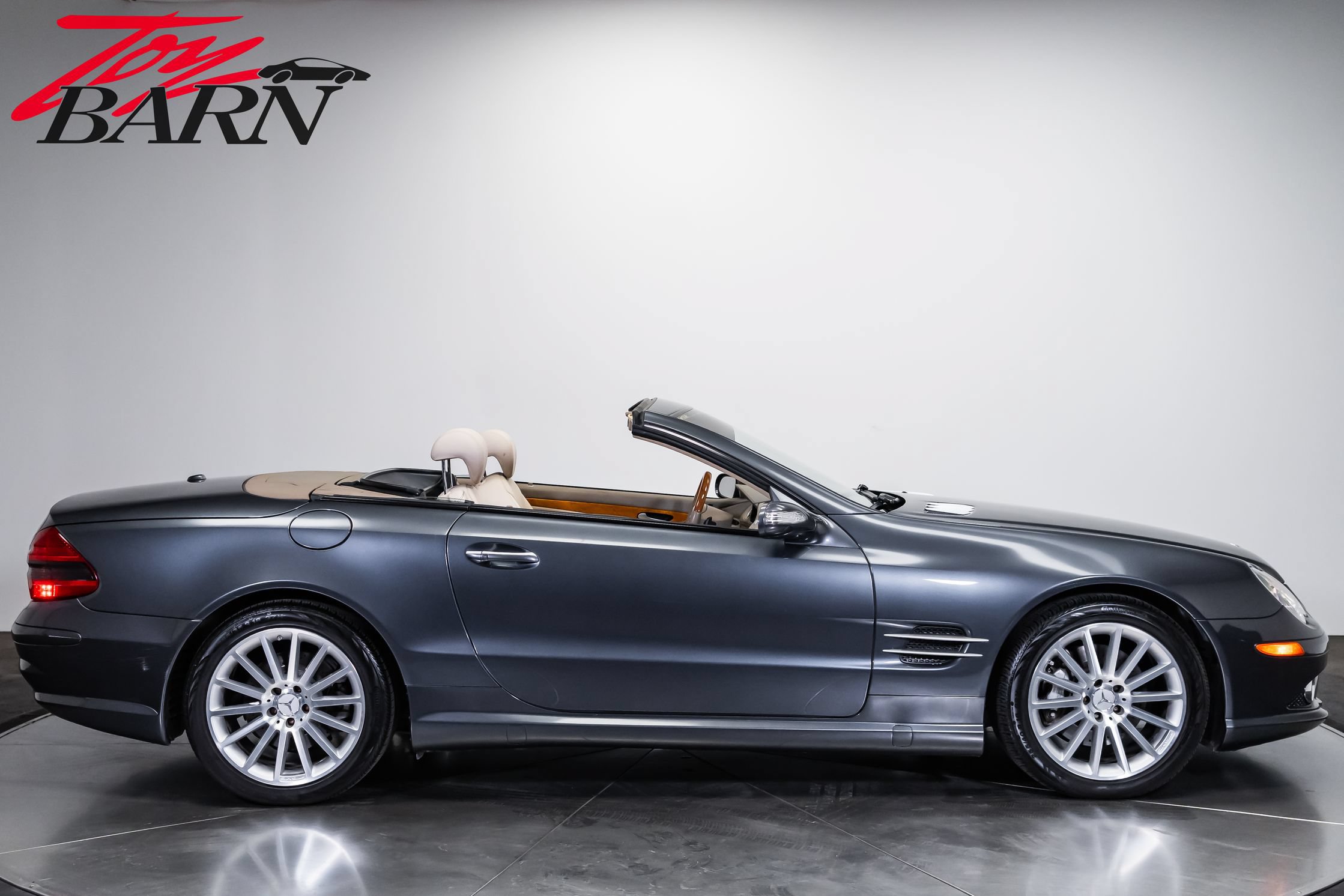 Used 2008 Mercedes-Benz SL 550 image 6