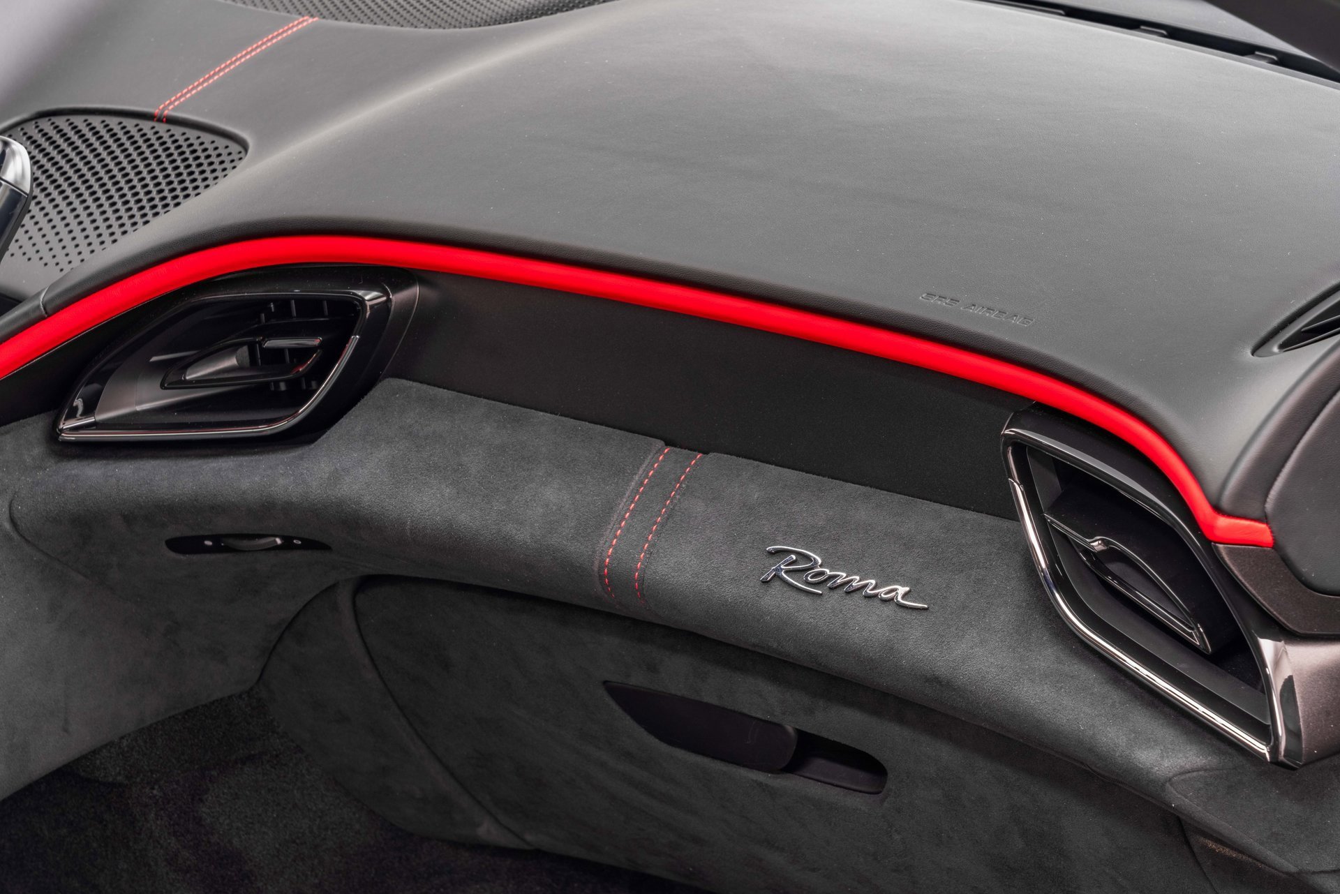 Certified 2024 Ferrari Roma Base image 37