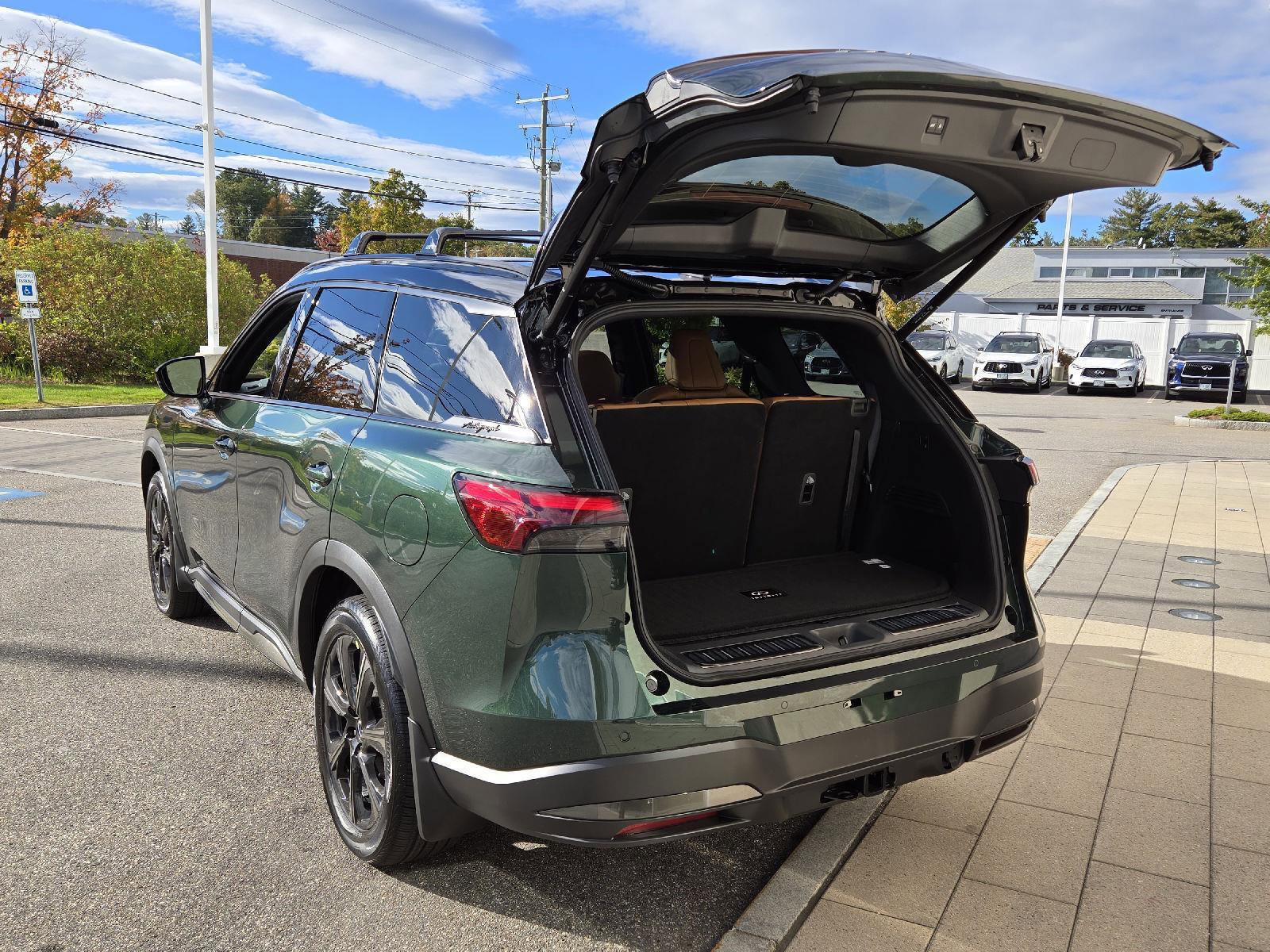 New 2026 INFINITI QX60 Autograph w/ Dark Cargo Package image 21