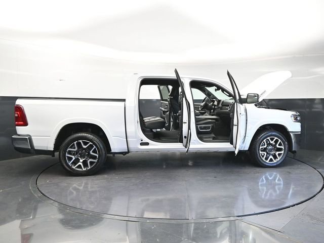 Used 2025 RAM 1500 Laramie AWD/4WD image 41