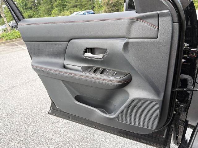 Certified 2025 Nissan Kicks SR w/ SR Premium Package FWD image 16