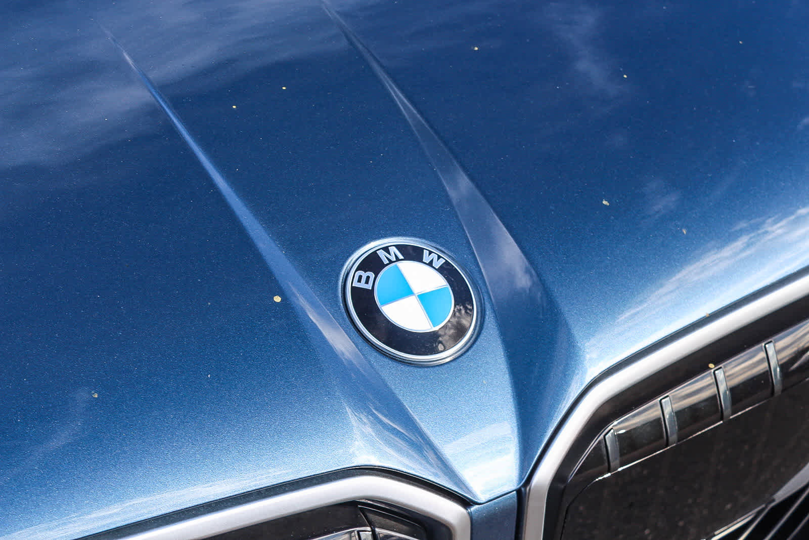 Used 2025 BMW X3 xDrive30i w/ Premium Package image 11