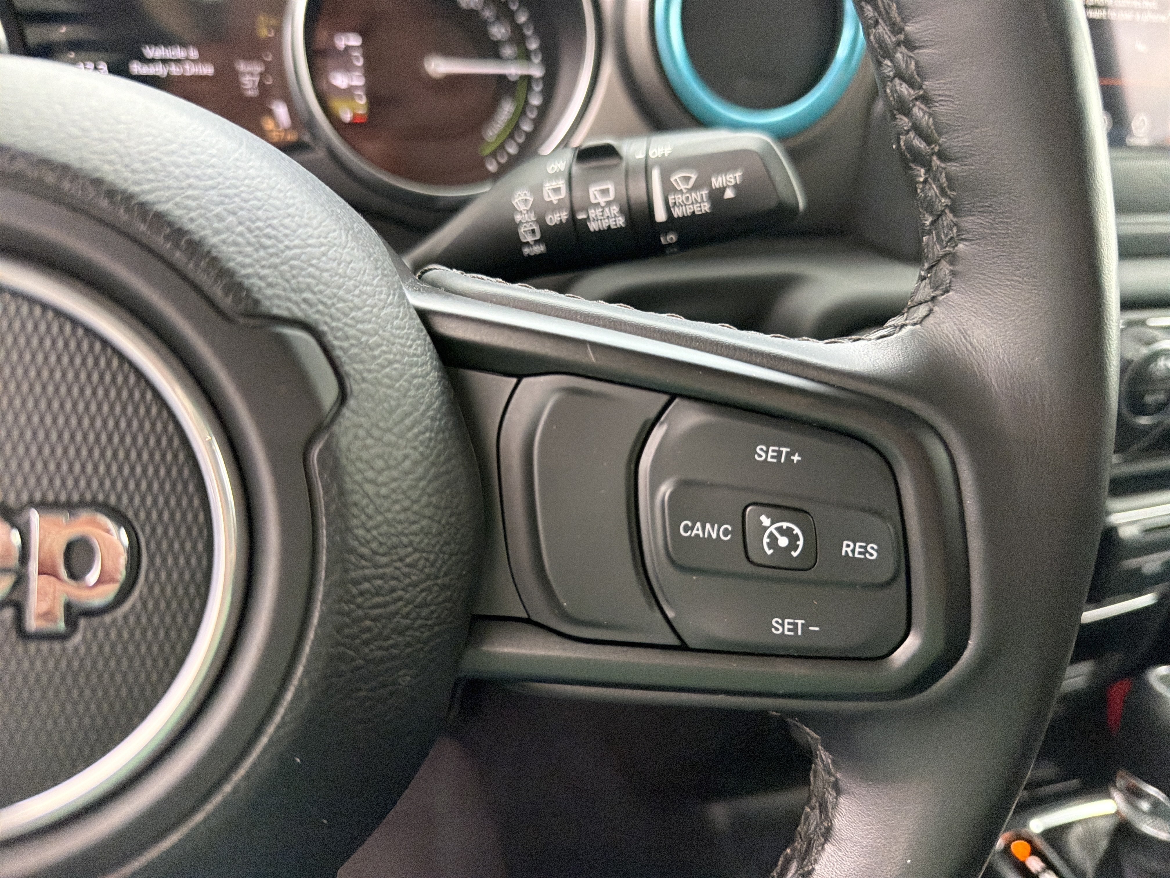 Used 2023 Jeep Wrangler Unlimited w/ Cold Weather Group AWD/4WD image 26