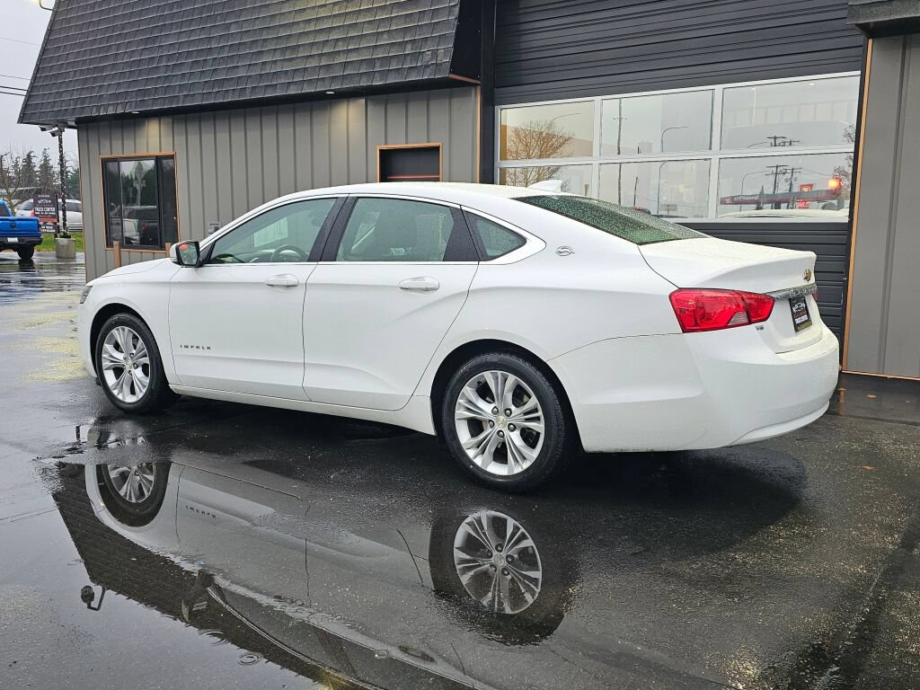 Used 2015 Chevrolet Impala LT FWD image 7