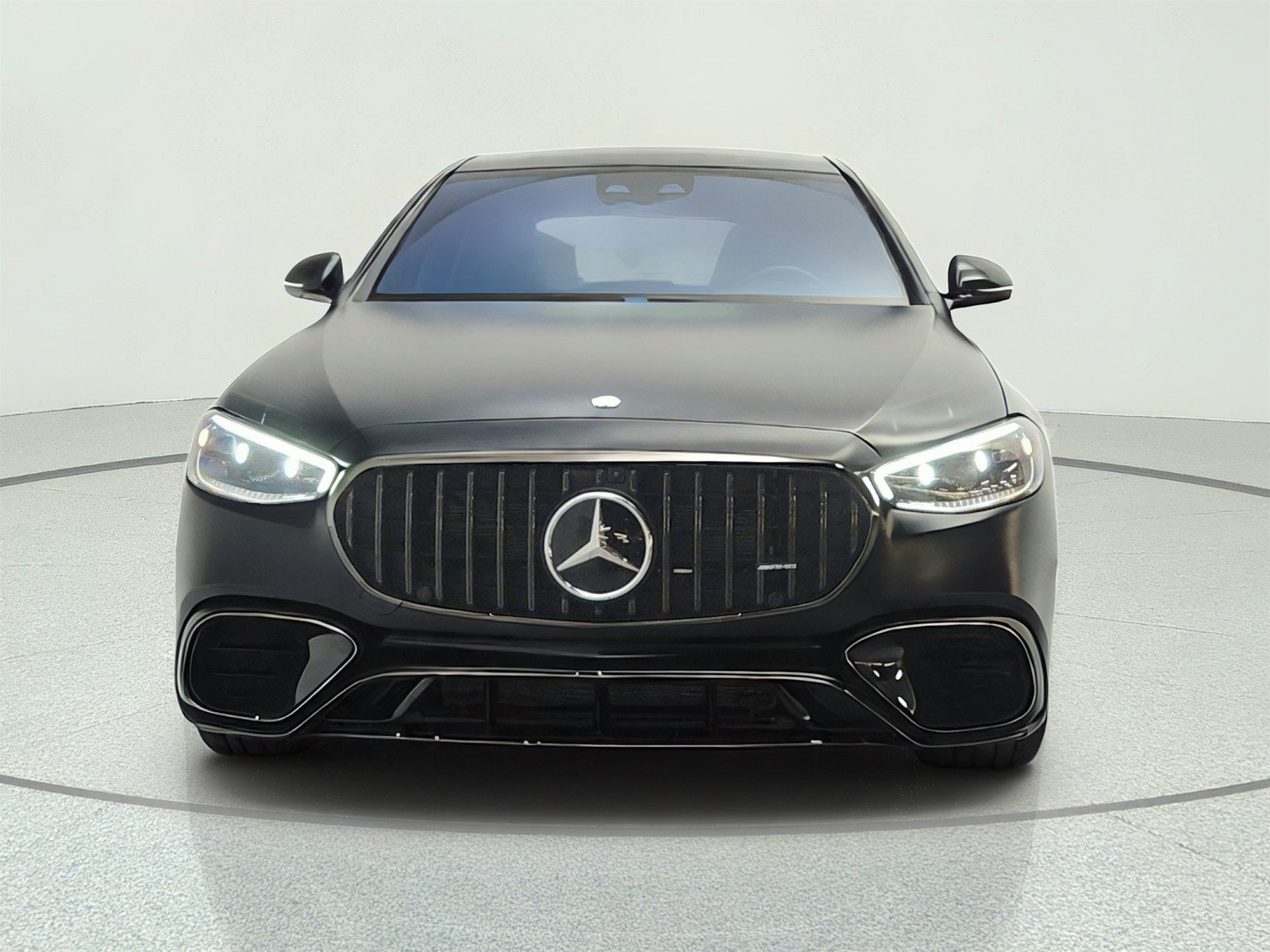 Used 2025 Mercedes-Benz S 63 AMG S image 2