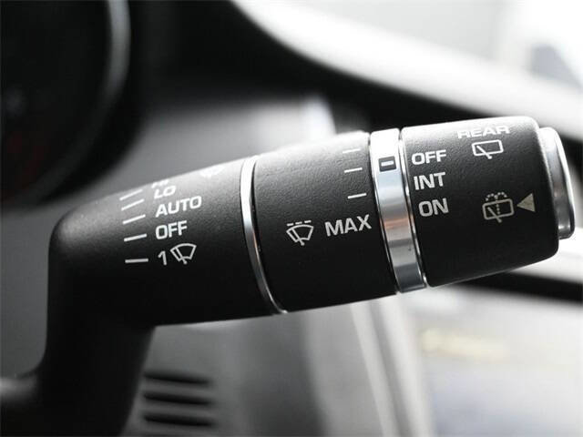 Used 2018 Jaguar E-PACE S image 26