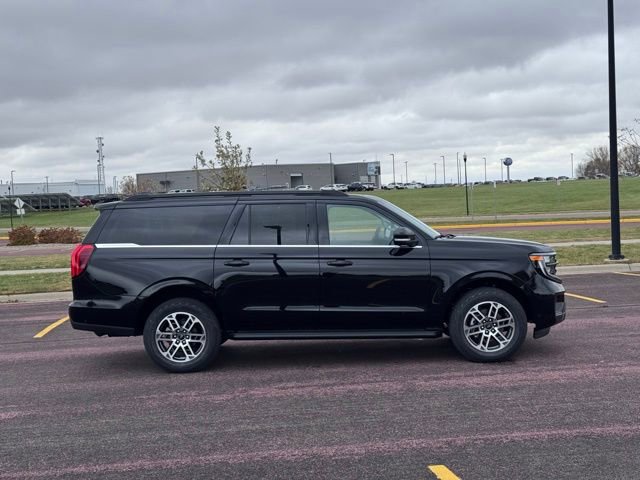 New 2025 Ford Expedition Max Active AWD/4WD image 2