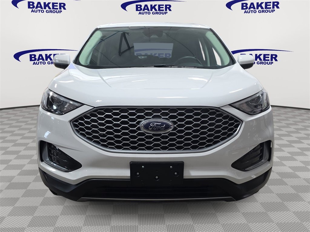 Used 2024 Ford Edge SEL image 2