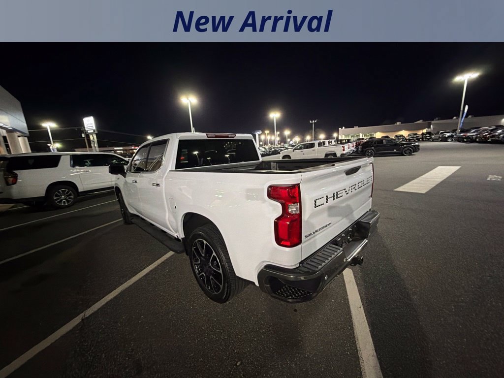 Used 2026 Chevrolet Silverado 1500 LTZ AWD/4WD image 9