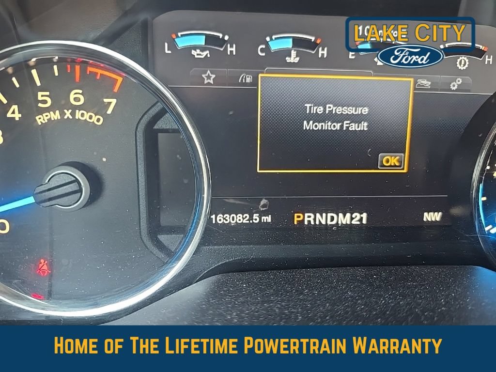 Used 2015 Ford F150 Lariat w/ Equipment Group 502A Luxury AWD/4WD image 7