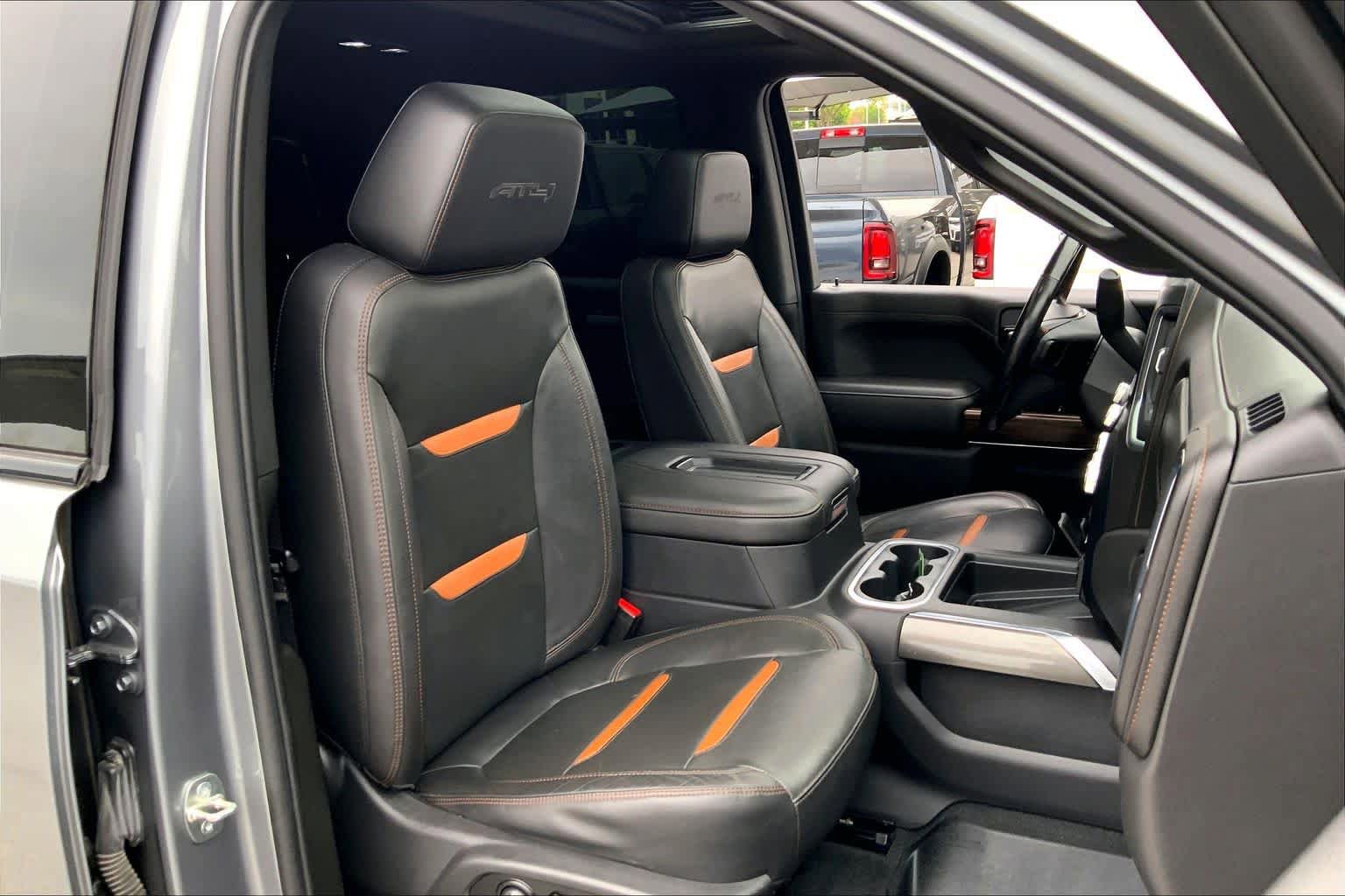 Used 2020 GMC Sierra 1500 AT4 w/ AT4 Premium Package AWD/4WD image 9