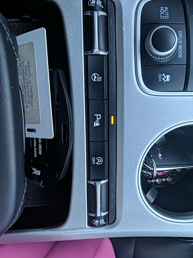 Used 2018 Kia Stinger GT2 image 19