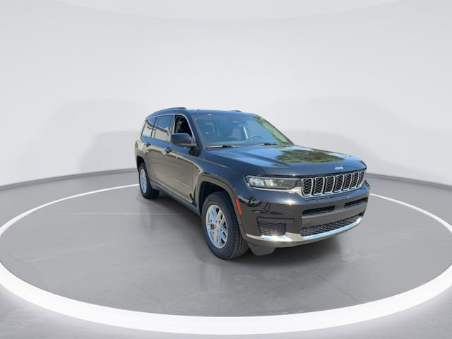Used 2023 Jeep Grand Cherokee L Laredo w/ Luxury Tech Group I AWD/4WD image 2