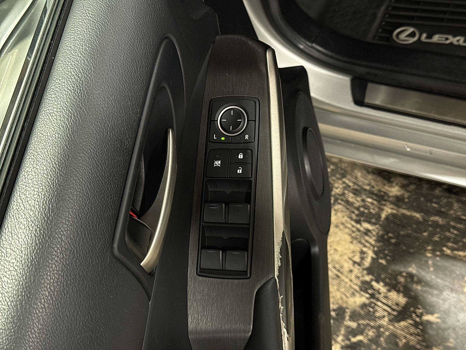 Used 2019 Lexus IS 300 F Sport w/ F Sport Package AWD/4WD image 21