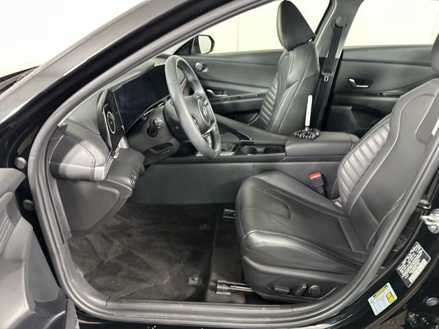 Used 2024 Hyundai Elantra Limited image 11