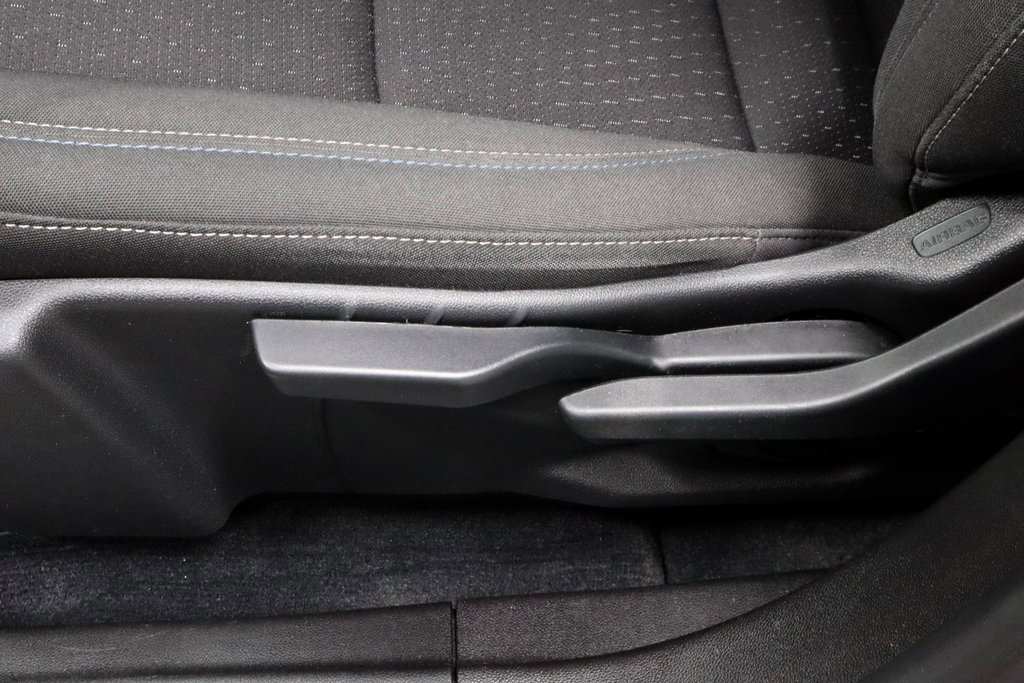 Used 2025 Chevrolet Equinox EV LT image 24