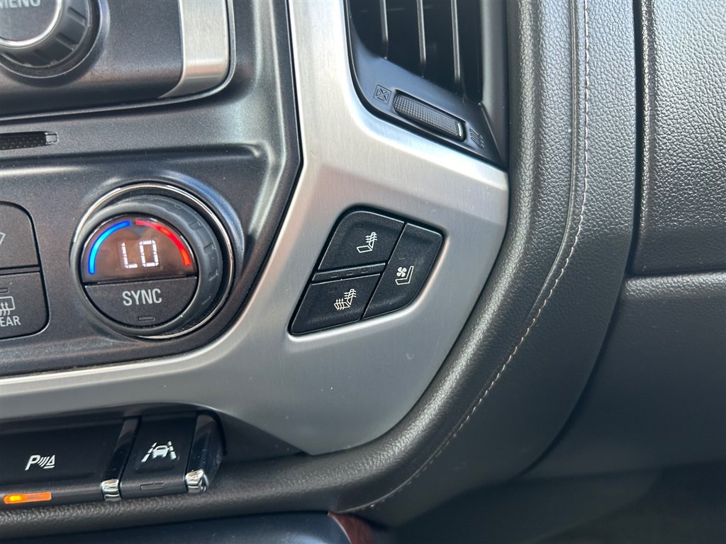 Used 2016 GMC Sierra 1500 SLT w/ Enhanced Driver Alert Package AWD/4WD image 36