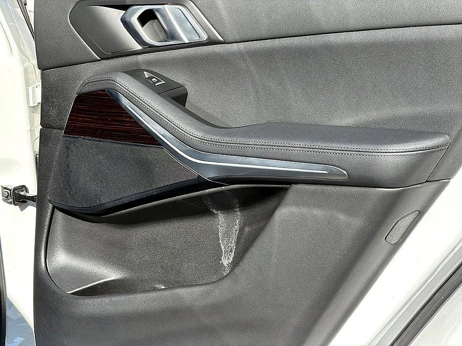 Used 2019 BMW X5 xDrive40i w/ Premium Package 2 image 24