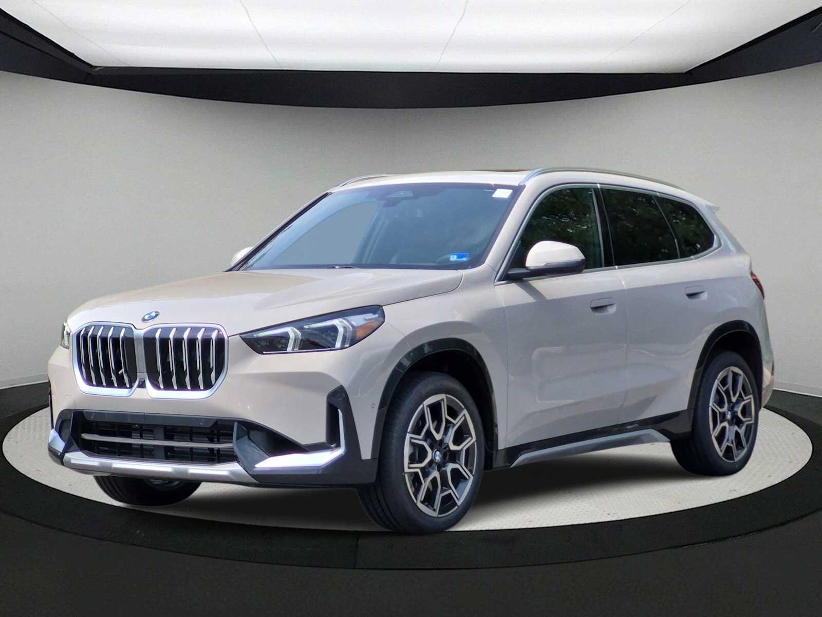 New 2027 BMW X1 xDrive28i AWD/4WD image 4