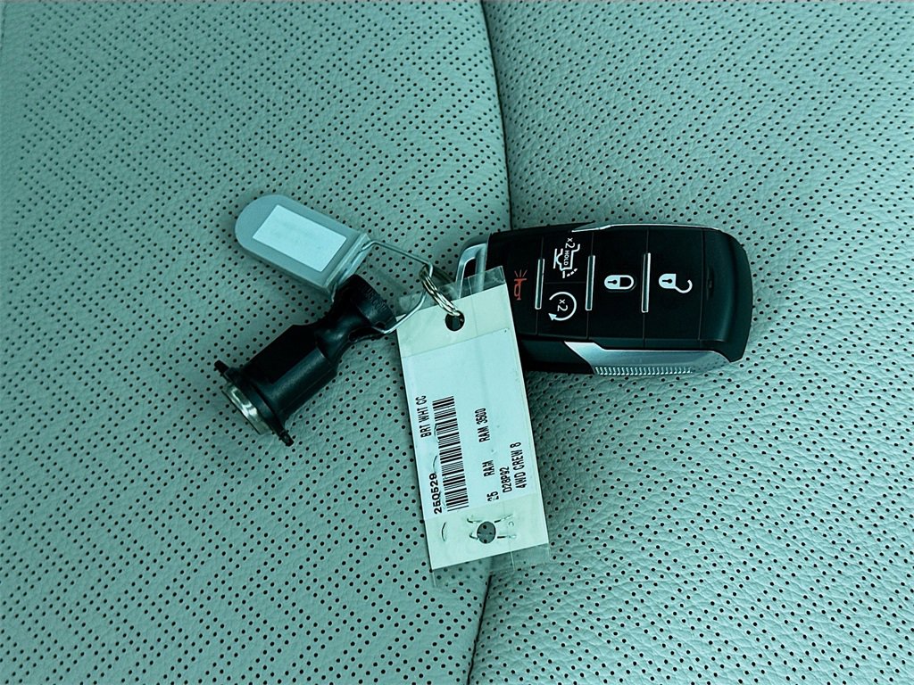 New 2025 RAM 3500 Laramie image 20