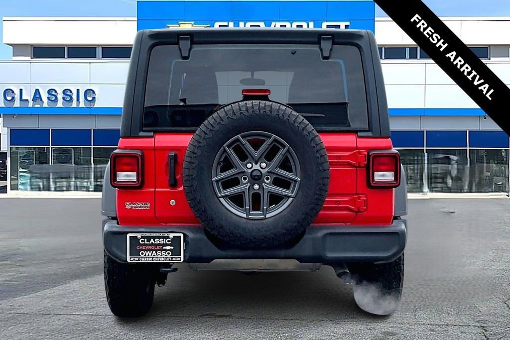 Used 2023 Jeep Wrangler Sport image 6